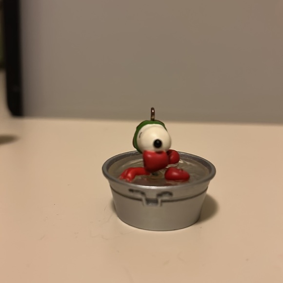 2008 Hallmark Ornament set - Halloween The Peanuts Gang - It's the Great Pumpkin - Picture 4 of 9